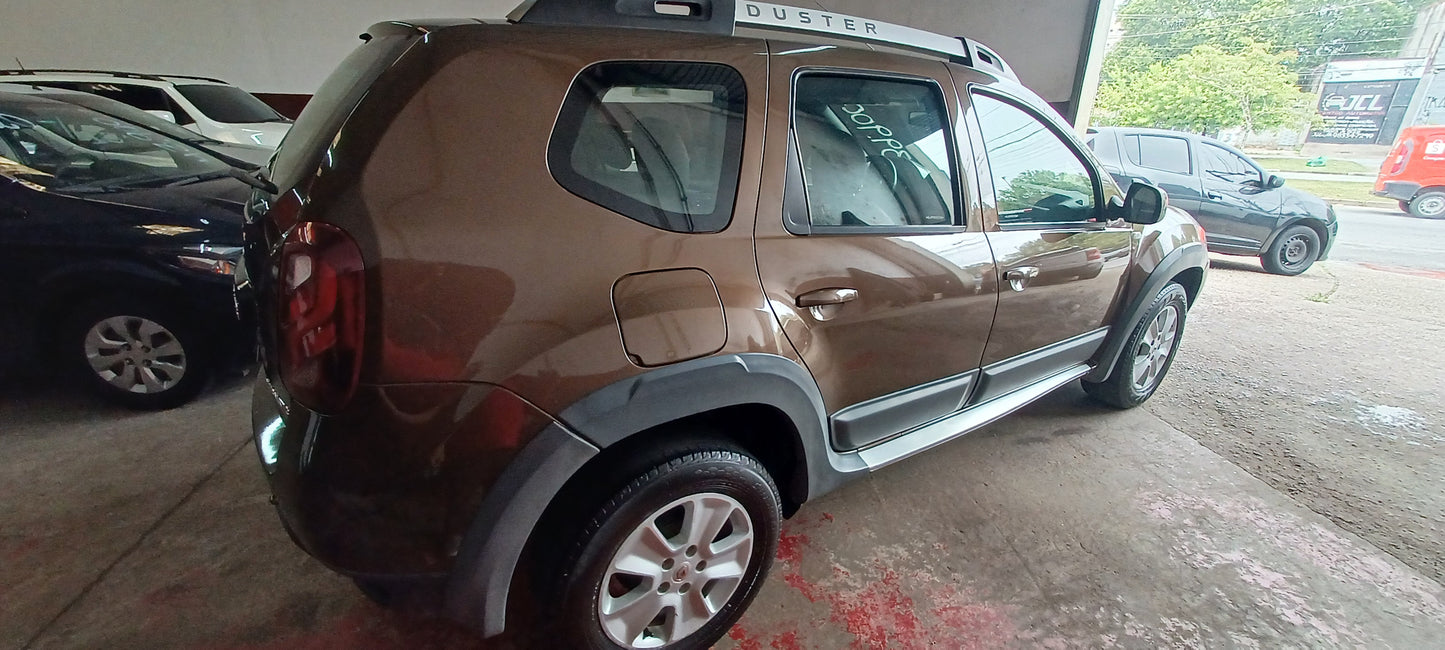 DUSTER AUTOMATICA 2016